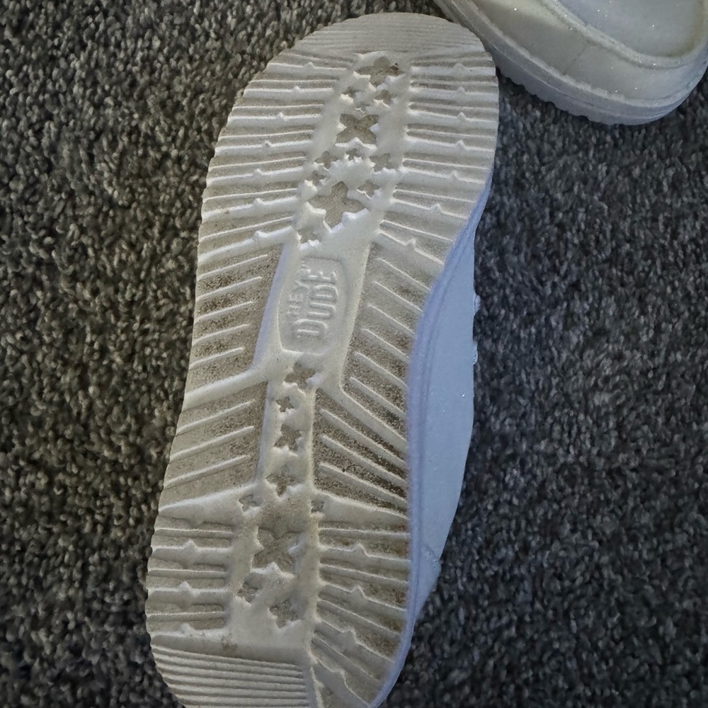 Hey Dude White Shoes - Picture 4 of 4
